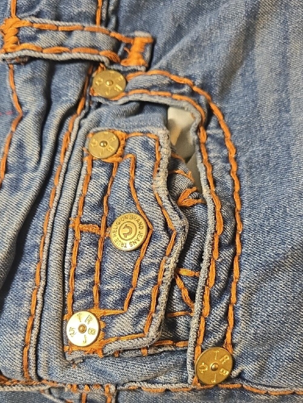 True Religion Blue Bootcut Jeans with Red Rose Embroidered Pocket - Picture 6 of 7